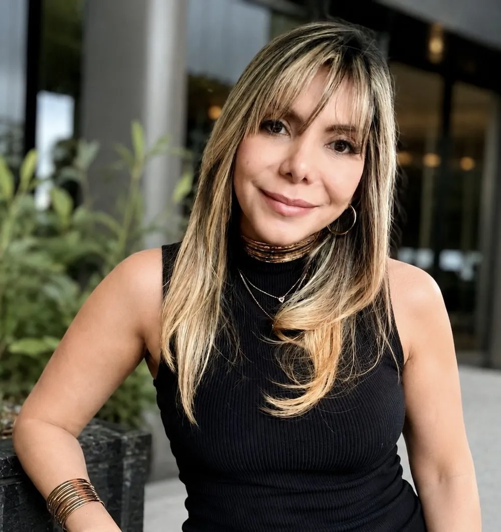 Gina Marie Solís, directora empresarial